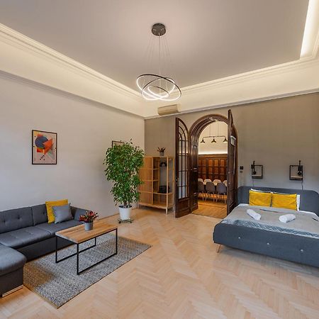 Liszt Modern Chic Apartment Budapest Eksteriør bilde