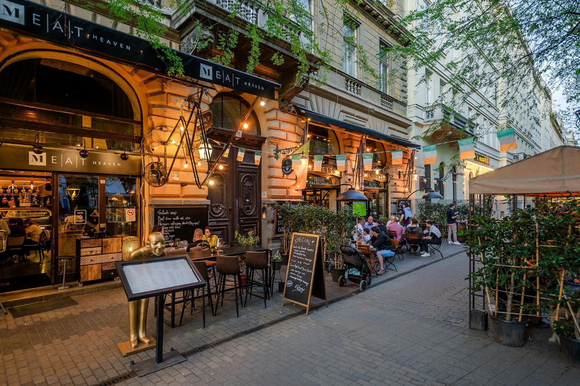 Liszt Modern Chic Apartment Budapest Eksteriør bilde